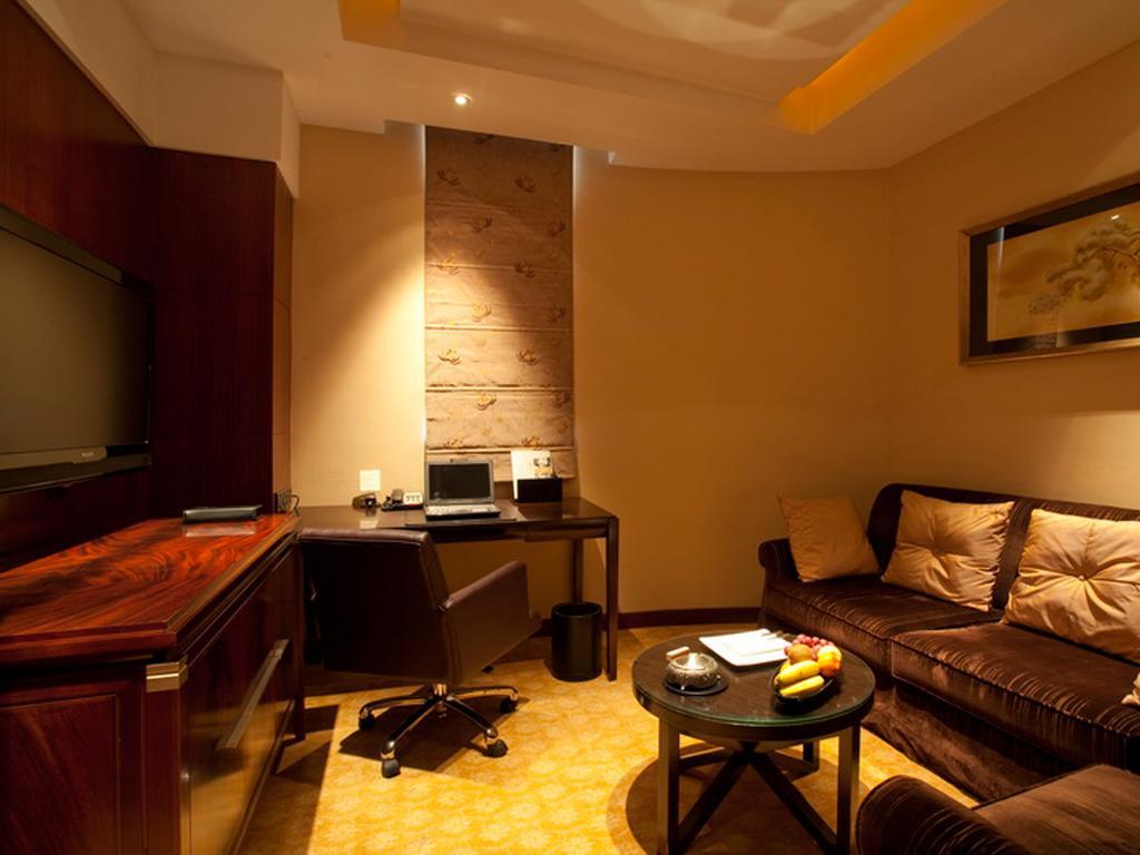 Celebrity City Hotel Chengdu Room photo