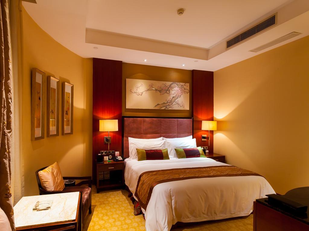 Celebrity City Hotel Chengdu Room photo