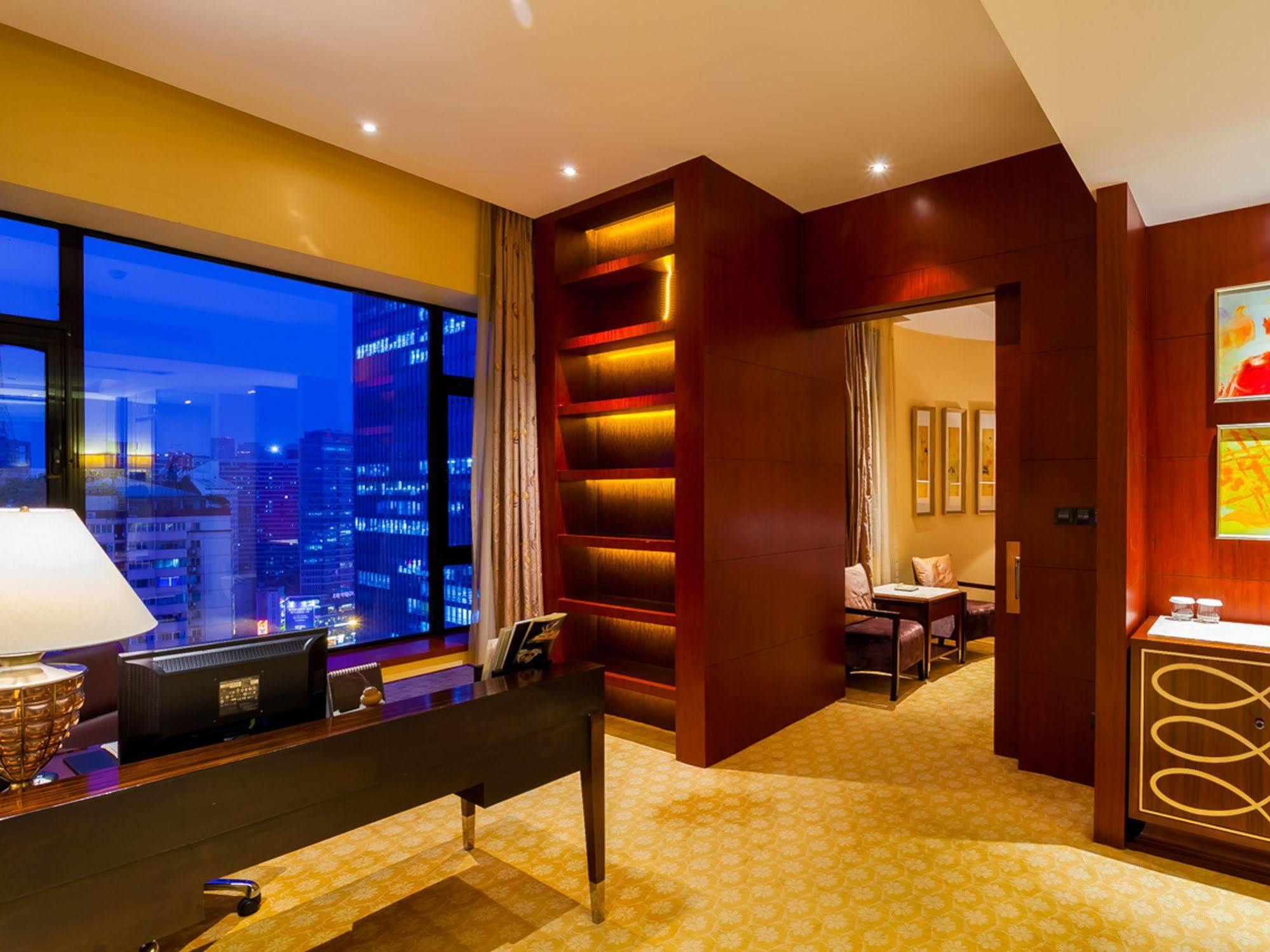 Celebrity City Hotel Chengdu Exterior photo
